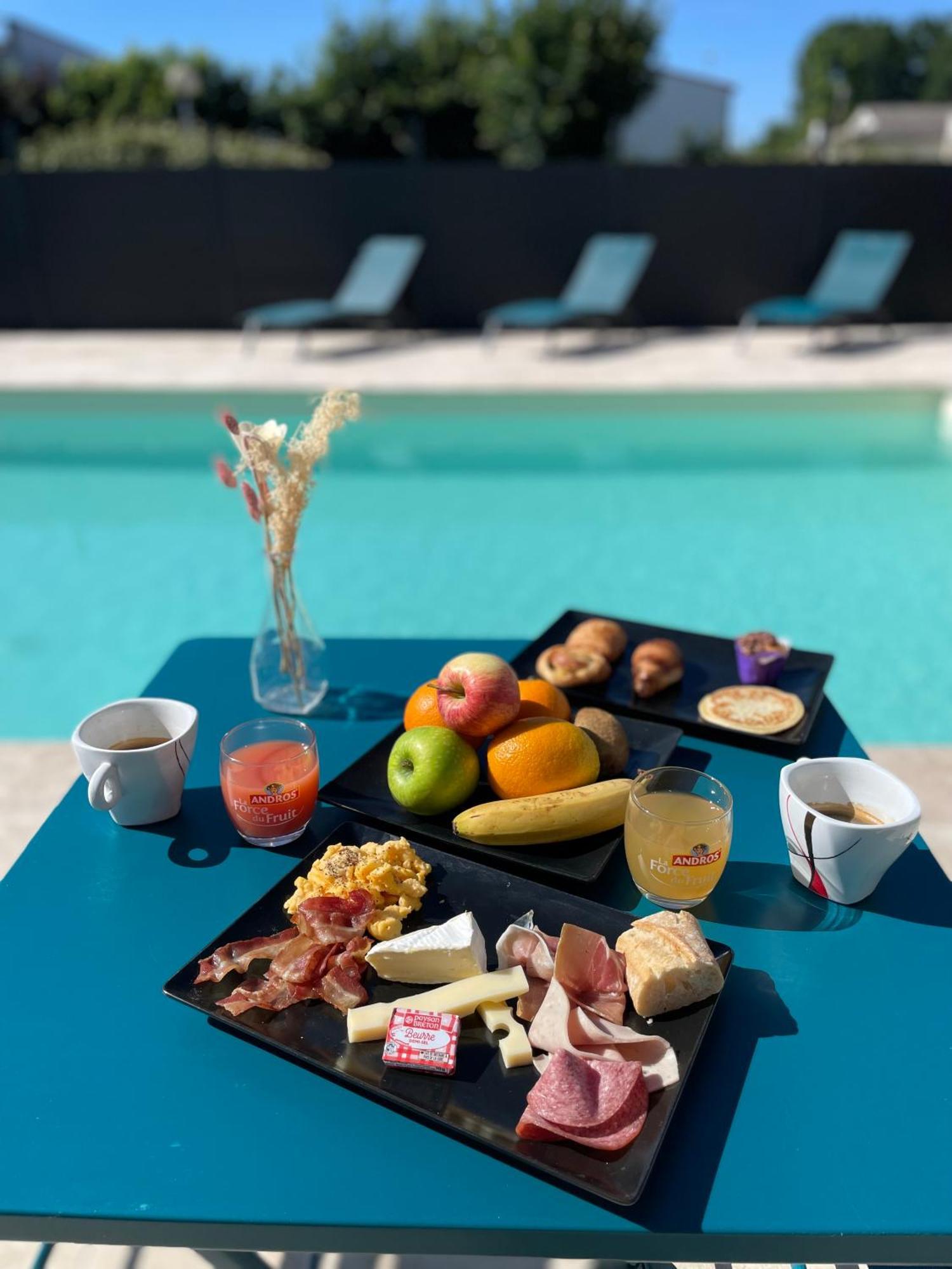 Hotel Le Roxane Saint-Laurent-des-Vignes